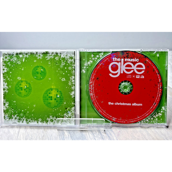 Glee – The Music: The Christmas Album (CD, 2010, Columbia) Holiday Soundtrack - Picture 3 of 5